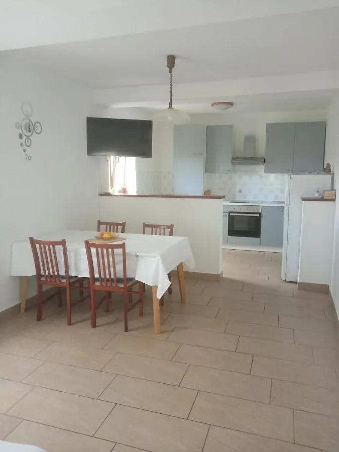 Apartments Marina Lopar