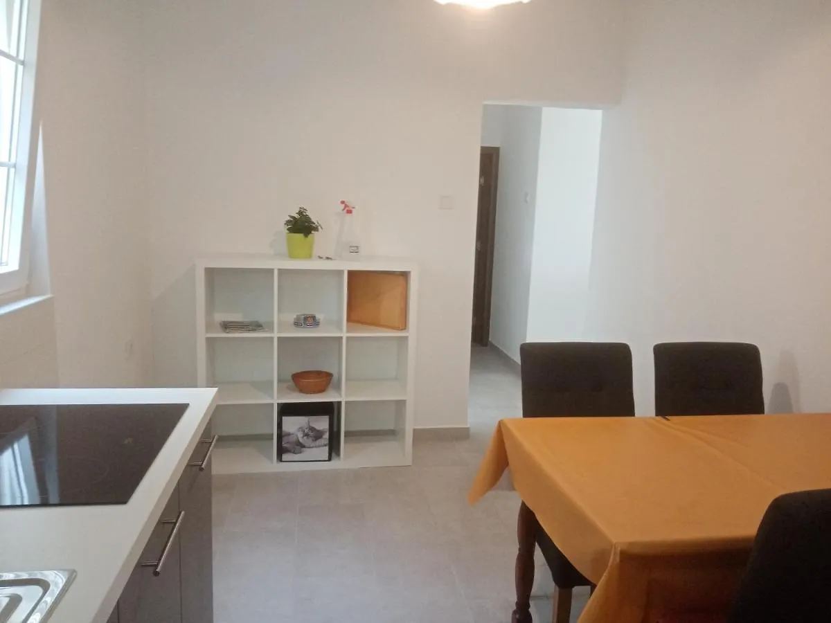 Apartments Marina Lopar