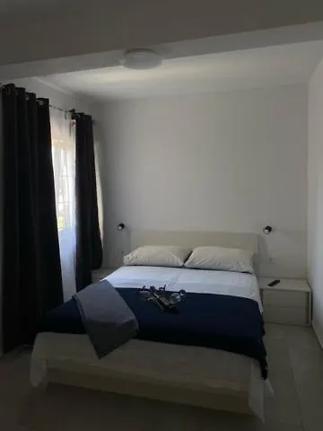 Apartments Marina Lopar