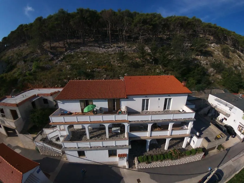 Apartments Marina Lopar 0*,  Κροατία