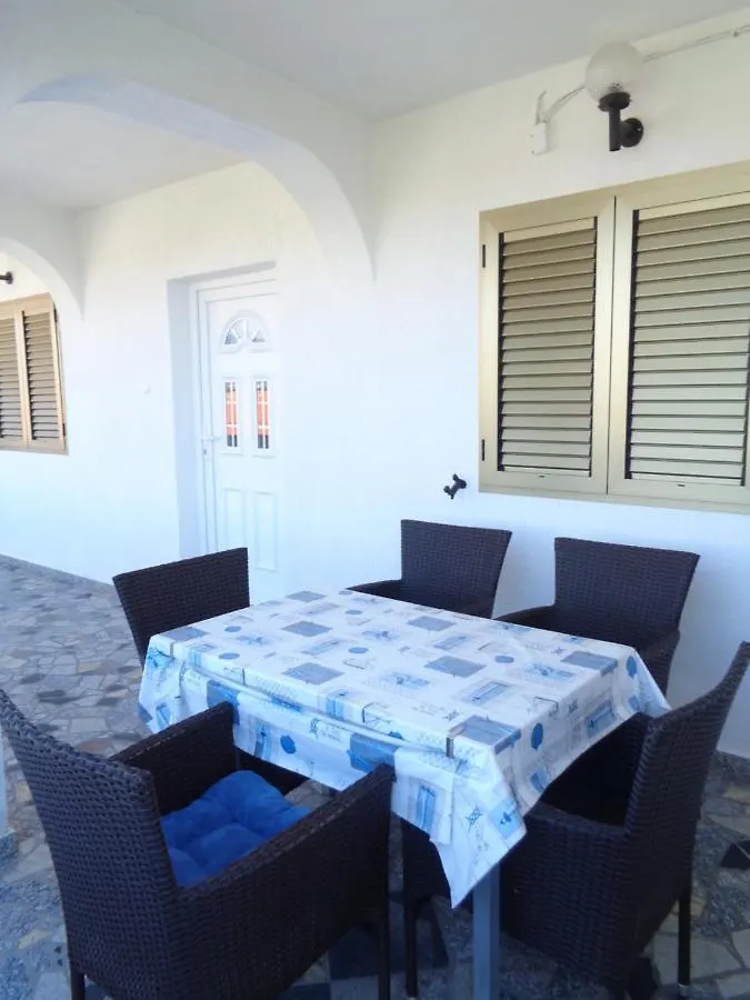 Apartments Marina Lopar