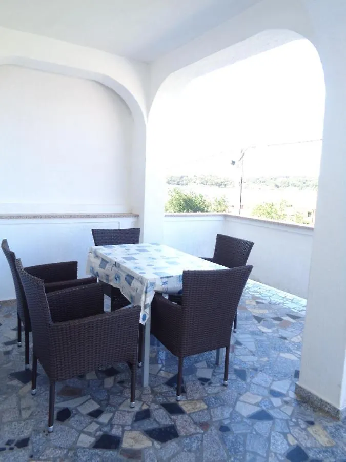 Apartments Marina Lopar