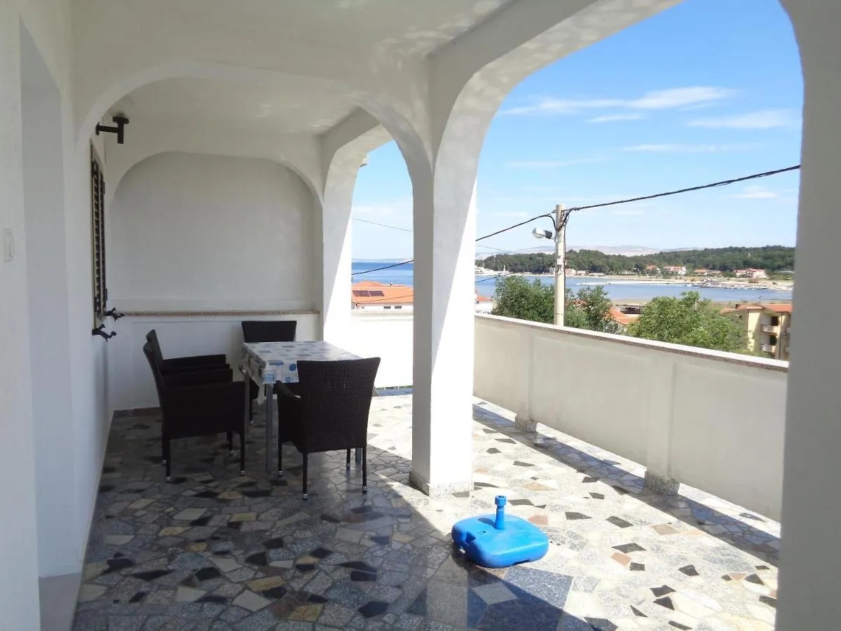 Apartments Marina Lopar